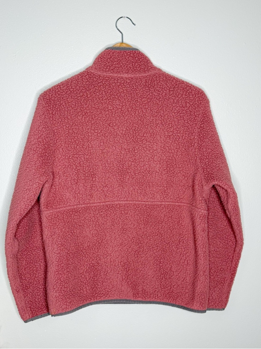 Patagonia | Women’s Retro Pile Fleece Marsupial Pullover, Md - Picture 5 of 13
